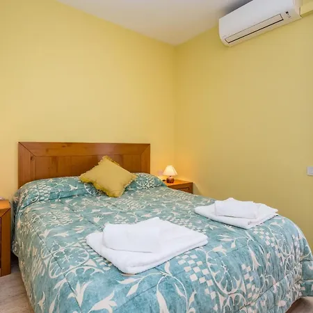 Estanyo Apartment *